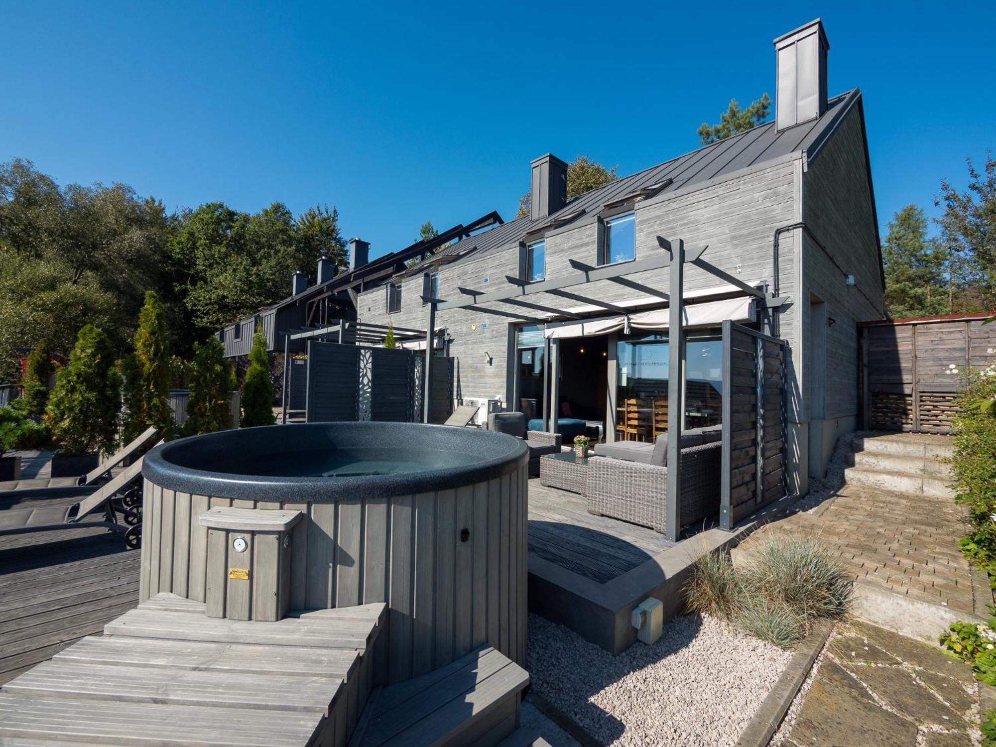 Sloneczny Chelm - Apartamenty W Gorach, Prywatna Sauna Jacuzzi Balia W Cenie, Spa, Grill, Stok Narciarski Myslenice, Sciezki Rowerowe, Rzeka Raba, Widok Na Tatry Exterior photo